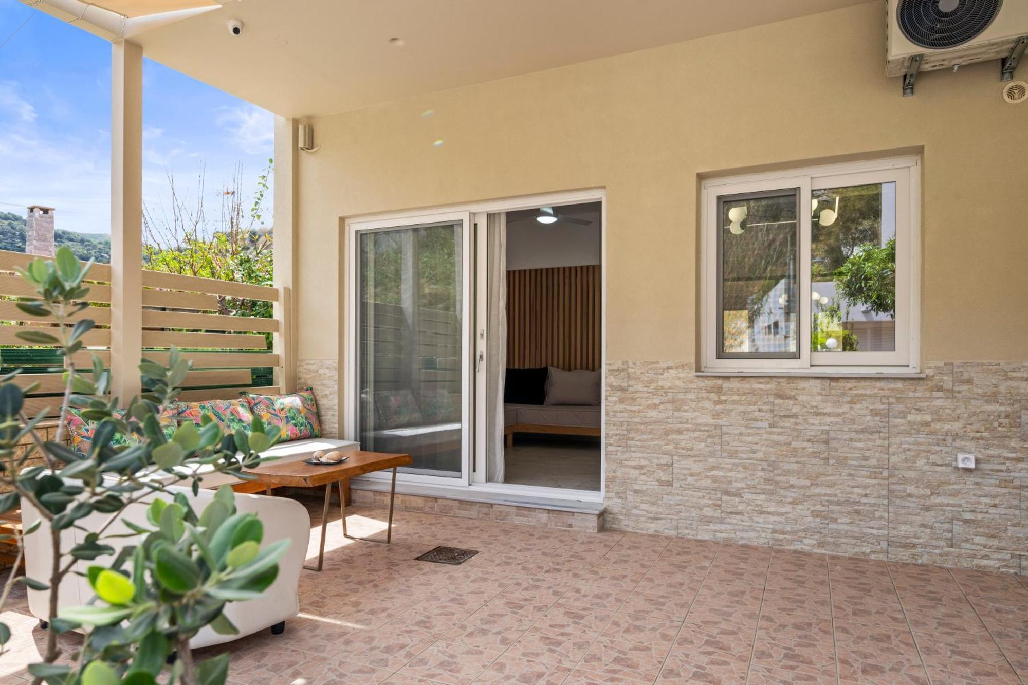 Dora Apartments Agia Pelagia  Bagian luar foto